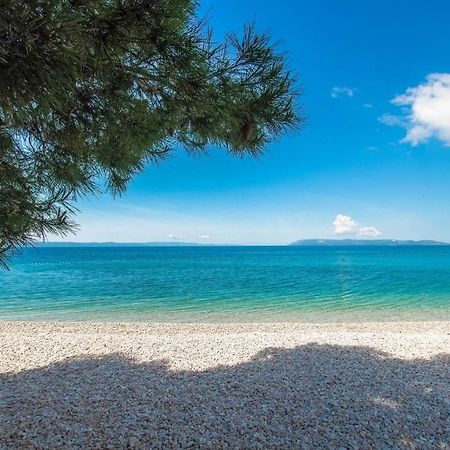 Beachfront Rooms Ana Tucepi Bagian luar foto